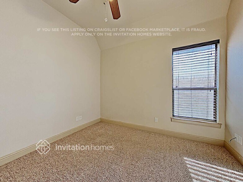 Building Photo - 105 Prairie Dunes Dr