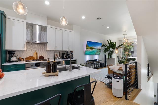 Building Photo - 2222 Moser Ave