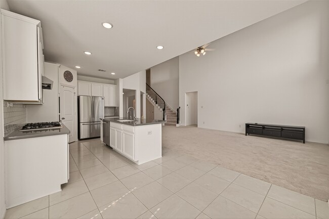 Building Photo - 1006 Grey Dusk Ct