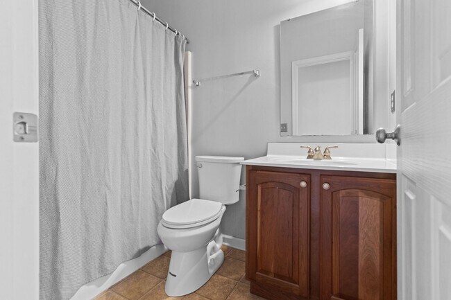 Building Photo - Beautiful home in the heart of Westfield!