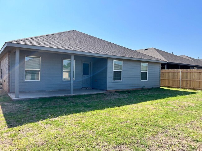 Building Photo - Brand New Spacious 4 Bedroom Home in Musta...