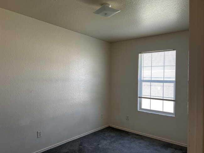 Building Photo - 4404 Alan Kent Dr