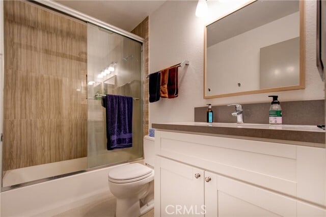 Building Photo - 573 Springbrook N