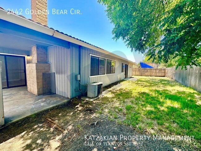 Building Photo - Single Story 3 Bedroom 2 Bath Golden Bear ...