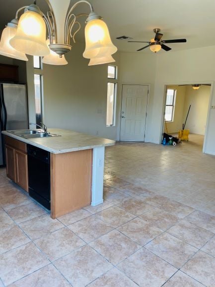 Building Photo - House For Rent
