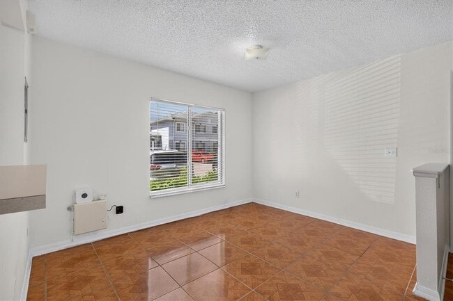 Building Photo - 4110 Waterside Island Ct