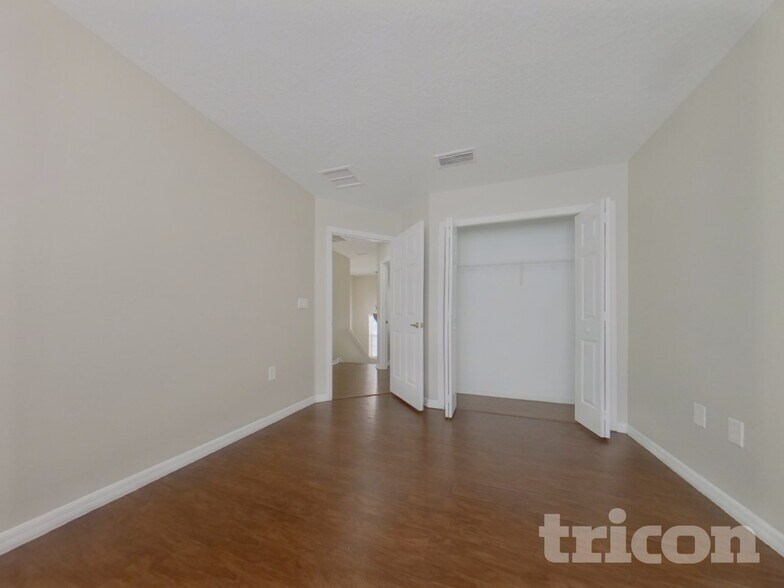 Building Photo - 3542 Oak Brook Ln