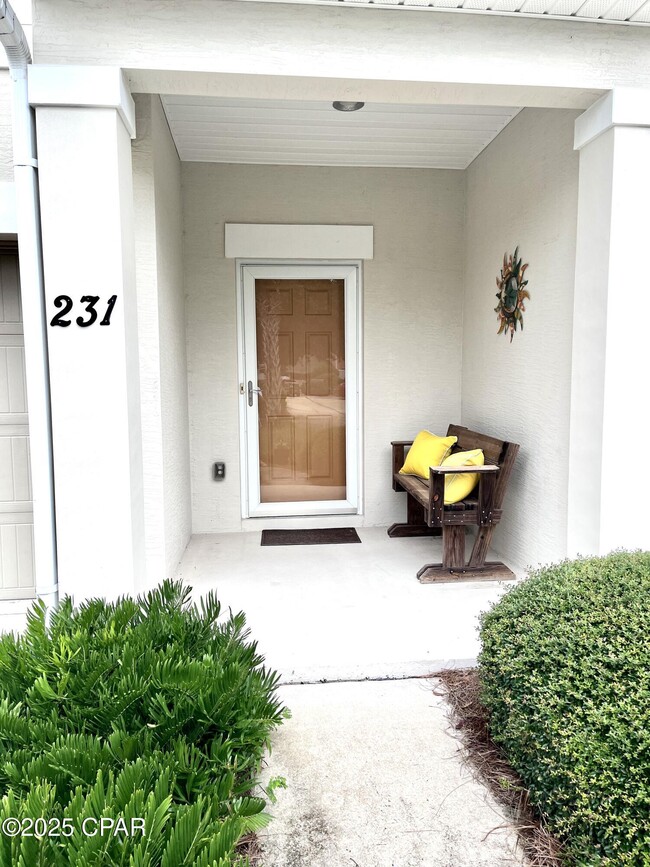 Building Photo - 231 Sand Oak Blvd