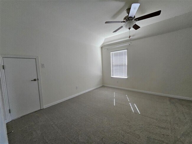 Building Photo - 1105 Malibar Ln