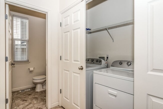 Building Photo - 4172 Diamond Ridge View