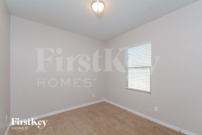 Building Photo - 228 N 199th Ln