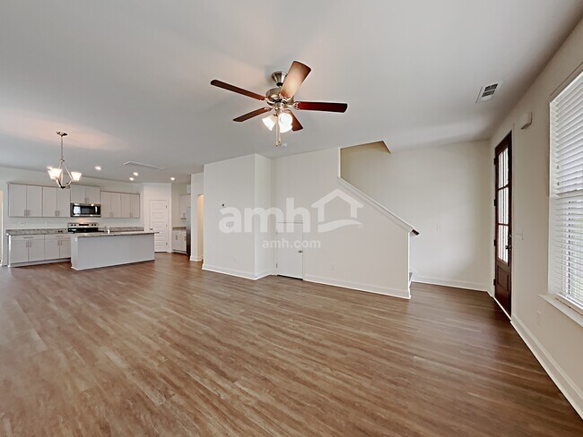 Building Photo - 5224 Tupelo St