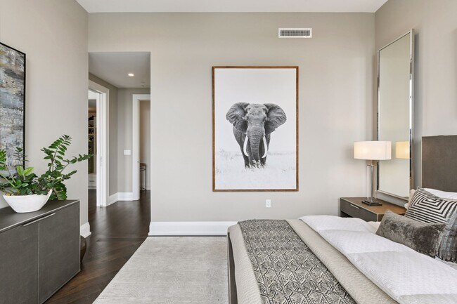 Building Photo - 1111 W River Pkwy