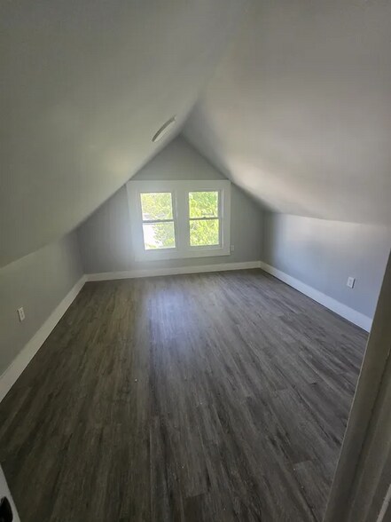 Building Photo - 3592 W 69th St