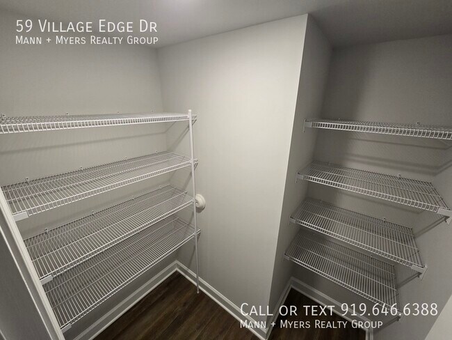 Building Photo - 59 Village Edge Dr