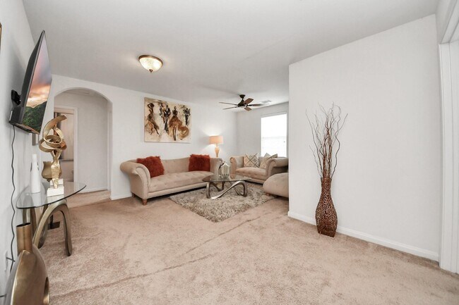 Building Photo - 9423 Grand Spark Dr