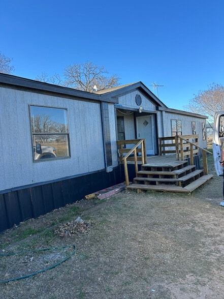 Building Photo - 330 Partridge Dr