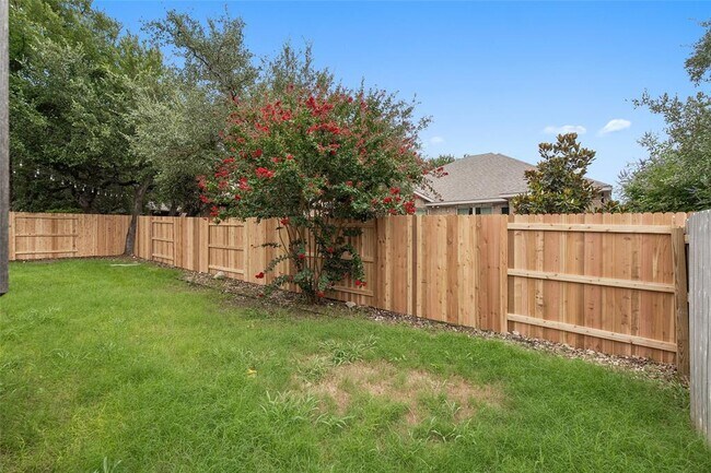 Building Photo - 424 Atlanta Park Dr