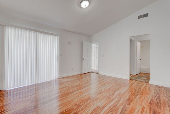 Building Photo - 8920 Antioch Way