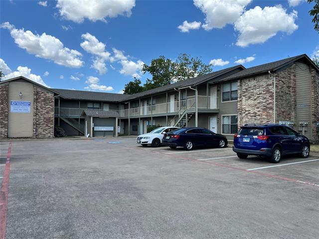 Primary Photo - 2526 W Prairie St