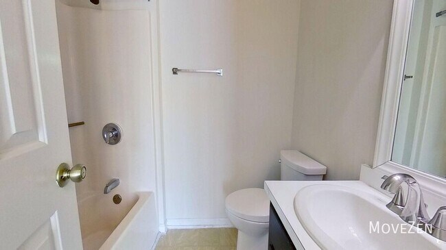 Building Photo - 3956 Echo Farms Blvd