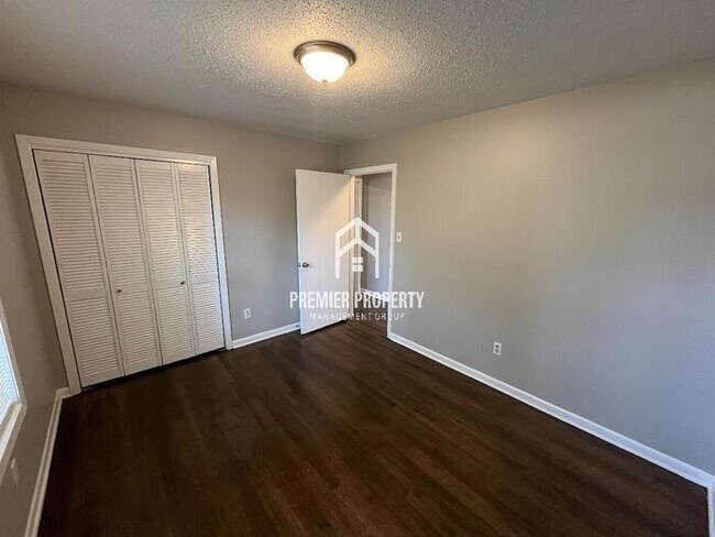 Building Photo - 5374 Hudgins Rd