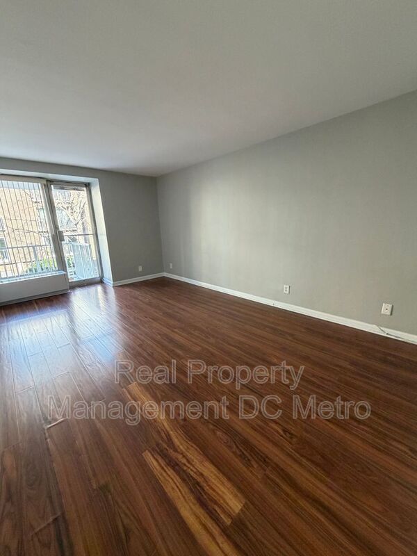 Building Photo - 400 O St SW