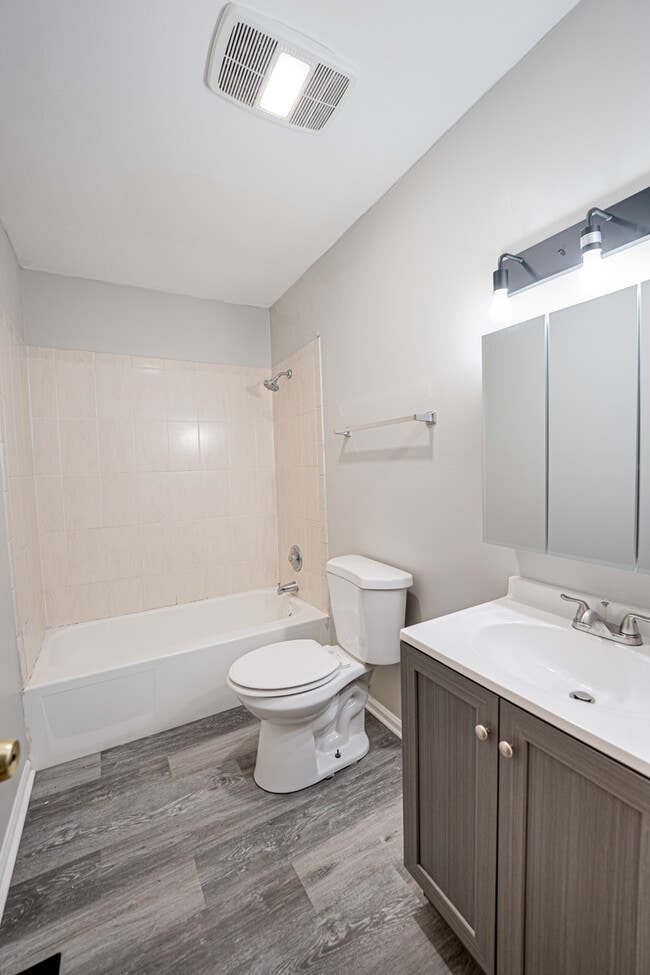 Building Photo - 1209 Gage St