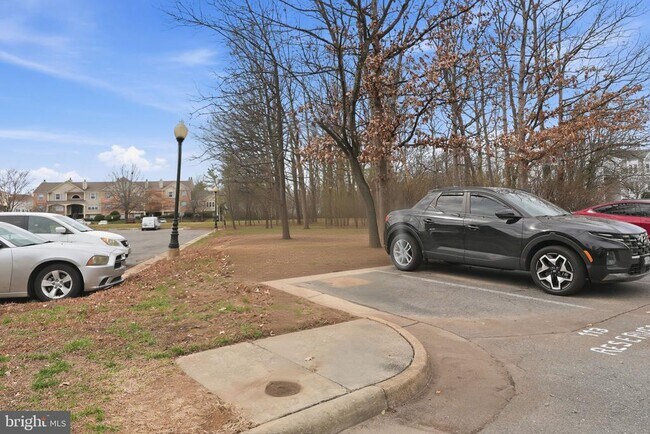 Building Photo - 8103 Lacy Dr