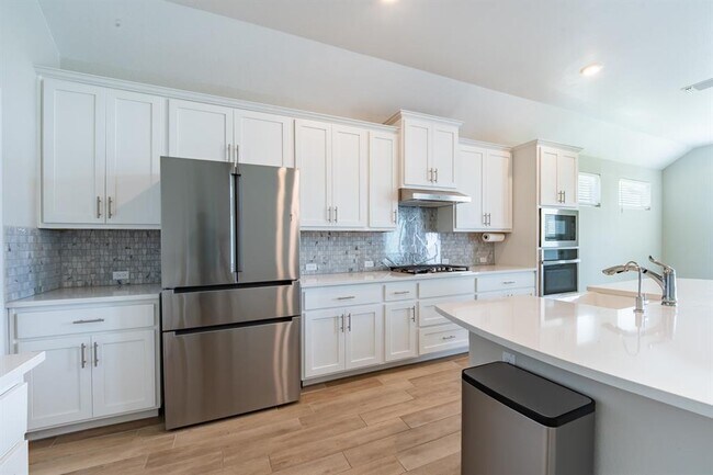 Building Photo - 1012 Heartleaf Dr