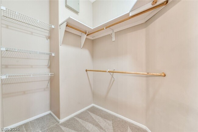 Building Photo - 9324 Heatwave St