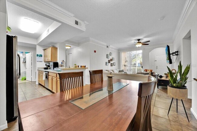 Building Photo - 12017 Villanova Dr