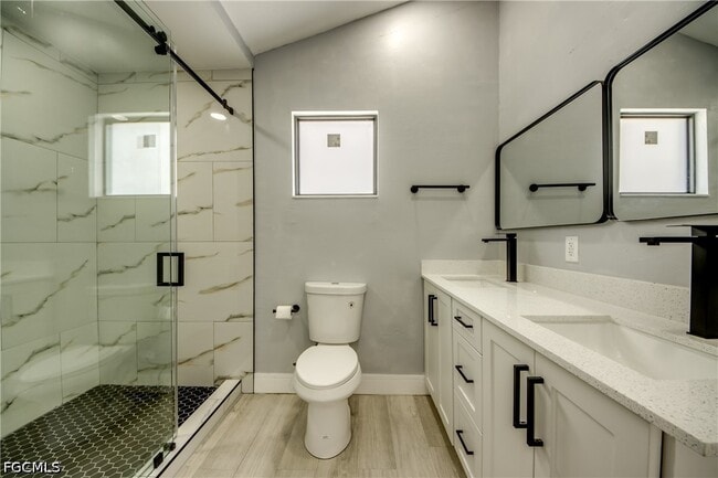 Building Photo - 412 NE 17th Pl