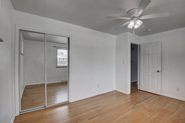 Building Photo - $2,595- 4 Bed, 2 Bath Home in Arvada with ...