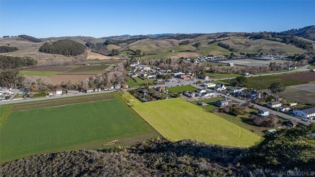 Building Photo - 1926 Pescadero Creek Rd