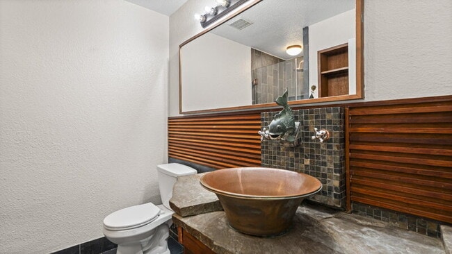 Building Photo - 1281 34th St