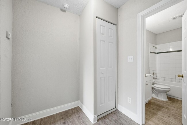Building Photo - 3055 2nd St Cir