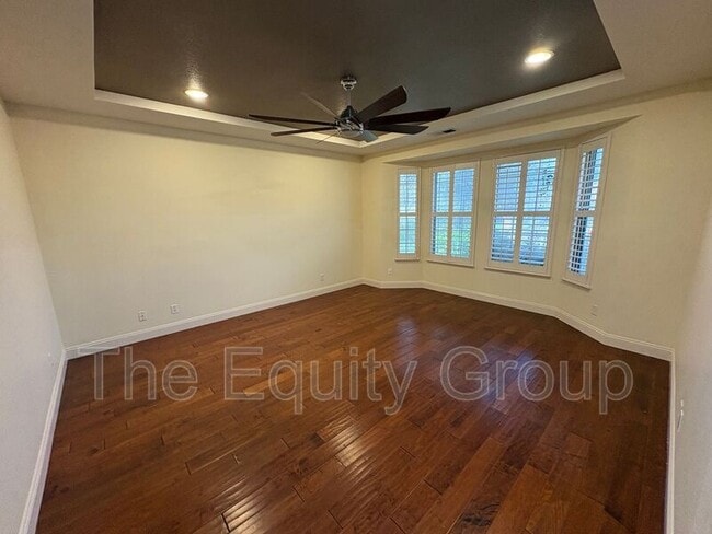 Building Photo - 540 W Birch Ct