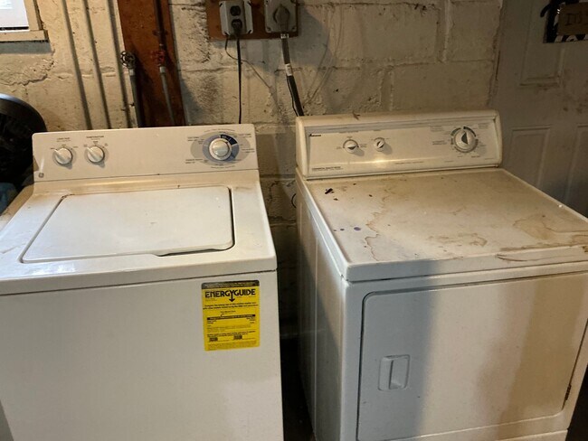 Building Photo - 768 Audrey Dr