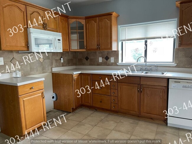 Building Photo - Perfect location for a 2 bedroom-1 bathroom house!