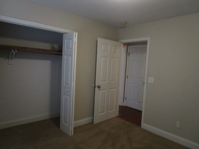 Building Photo - 6620 J J Roberts Dr