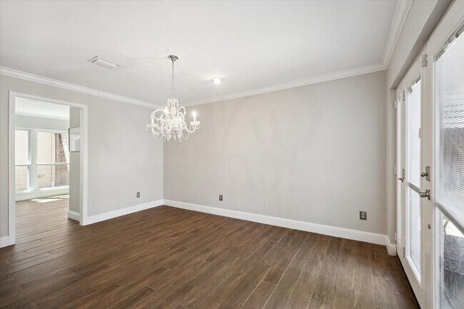 Building Photo - 1311 Ambergate Dr