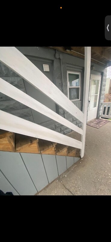 Building Photo - 35 Healey St