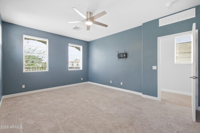 Building Photo - 4248 S Mariposa Dr