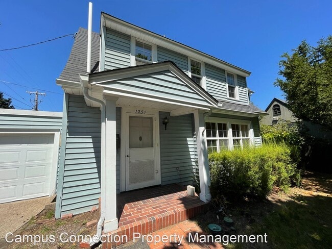 Building Photo - 4 br, 2 bath House - 1257 E. 19th Ave