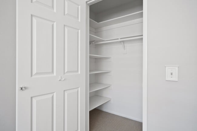 Building Photo - 7 Windchime