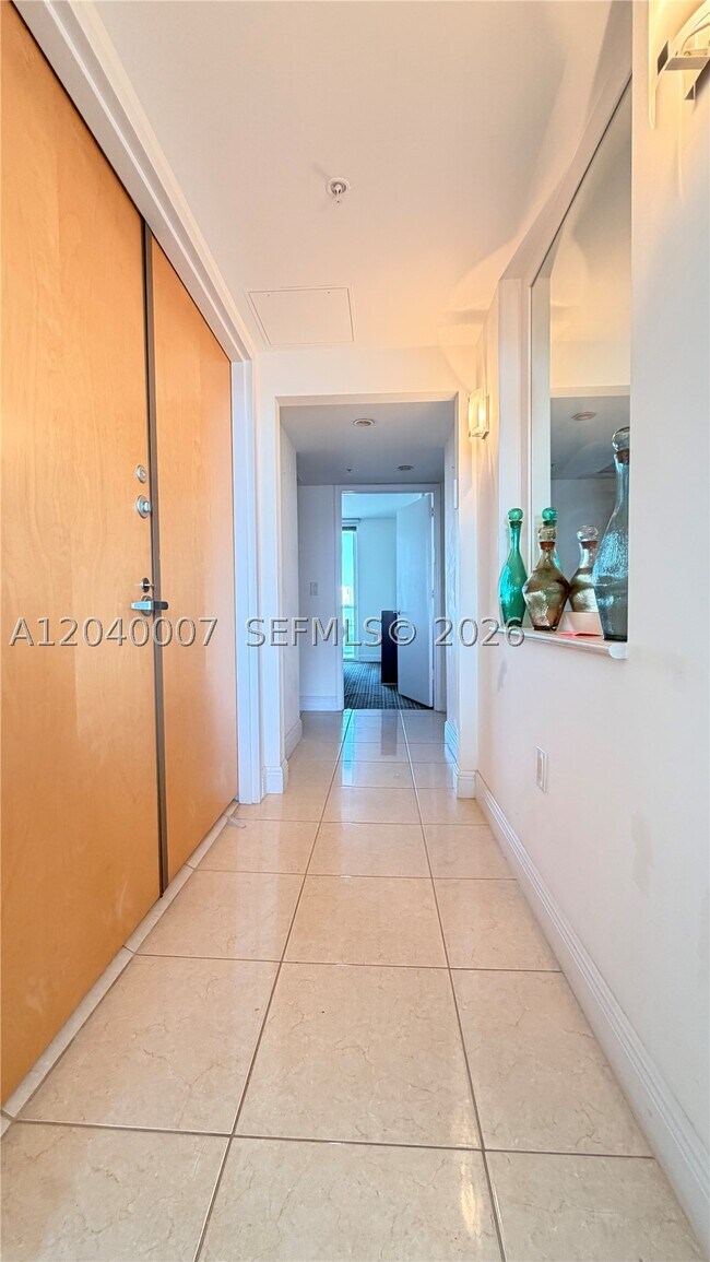 Building Photo - 19400 Turnberry Way