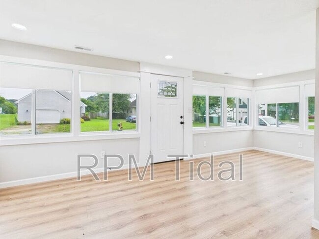 Building Photo - 55 Franktown Rd
