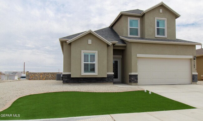 Primary Photo - 1192 Indigo Sky St