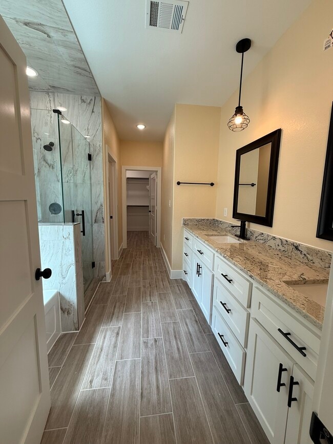 Building Photo - 14844 Coaltown Rd